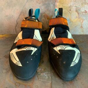 Men’s 45.5 Scarpa Quantic climbing shoe